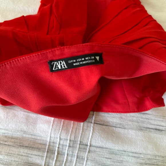 Zara SATIN EFFECT CROP TOP Size M Red BRAND NEW - Picture 4 of 6